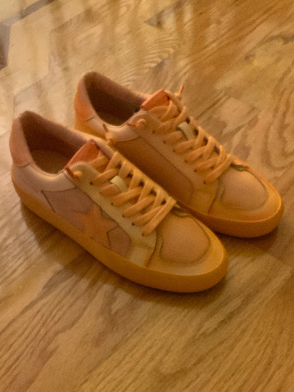 Vintage Peach-Orange Star-Detail Women's Sneakers